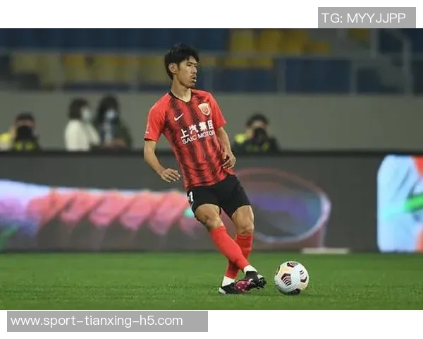 吕文君分享海港梯队训练精彩瞬间期待你们不断进步加油努力拼搏创造辉煌